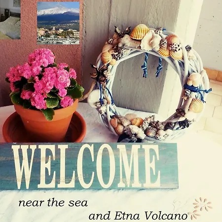 Between The Sea And Etna Apartment